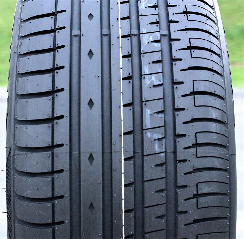 A set of 4 (four 225/40R20 101W XL AS A/S performance tires