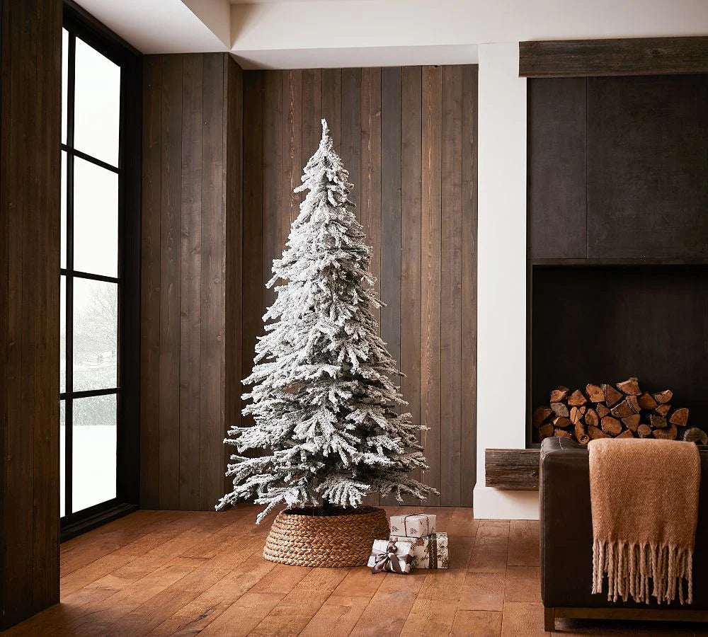 Balsam Hill Tree Classics Flocked Snow Pine Christmas Tree with LED Lights, 6′ or 7.5′, Hinged Branches, PVC/PVE