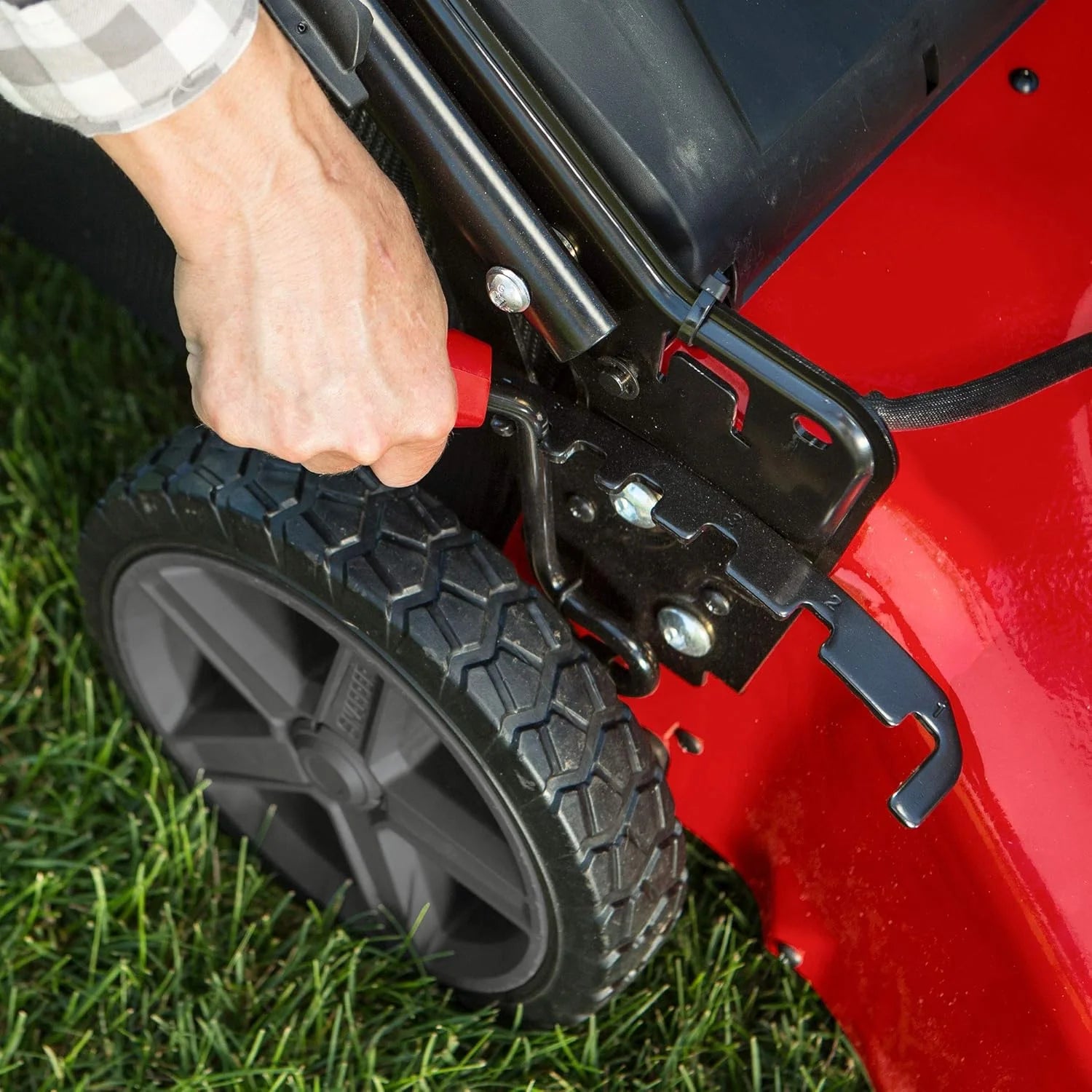 Snapper XD 82V MAX Electric Cordless 21′′ Push Lawn Mower